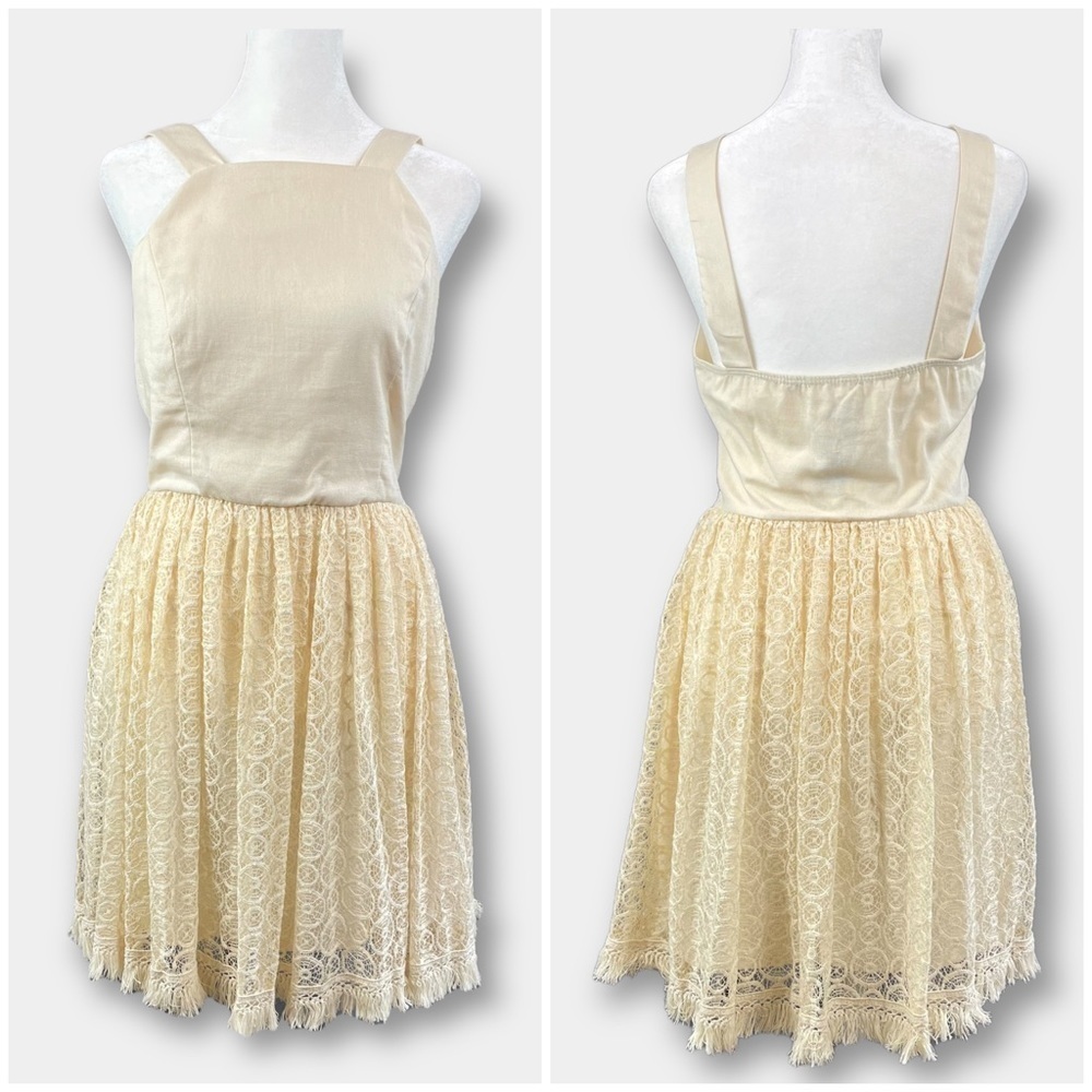 EUC Altar’d State Lace Dress Size Medium